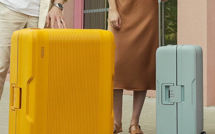 Comment personnaliser le code de la fermeture à charnière d'une valise rigide ?